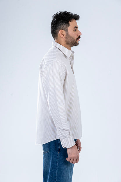 Button-up . Oxford shirt -Beige