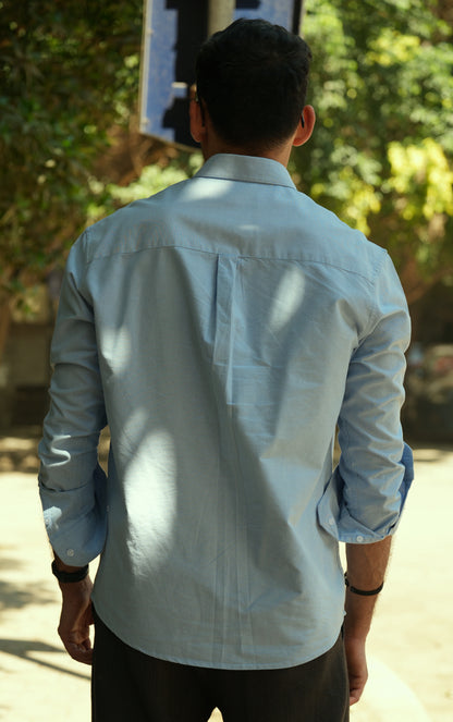 Button-up . Oxford shirt - baby Blue